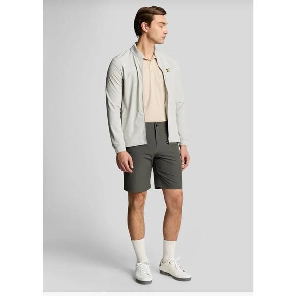 Lyle & Scott 5 Pocket Golf Shorts - Picture 3 of 9